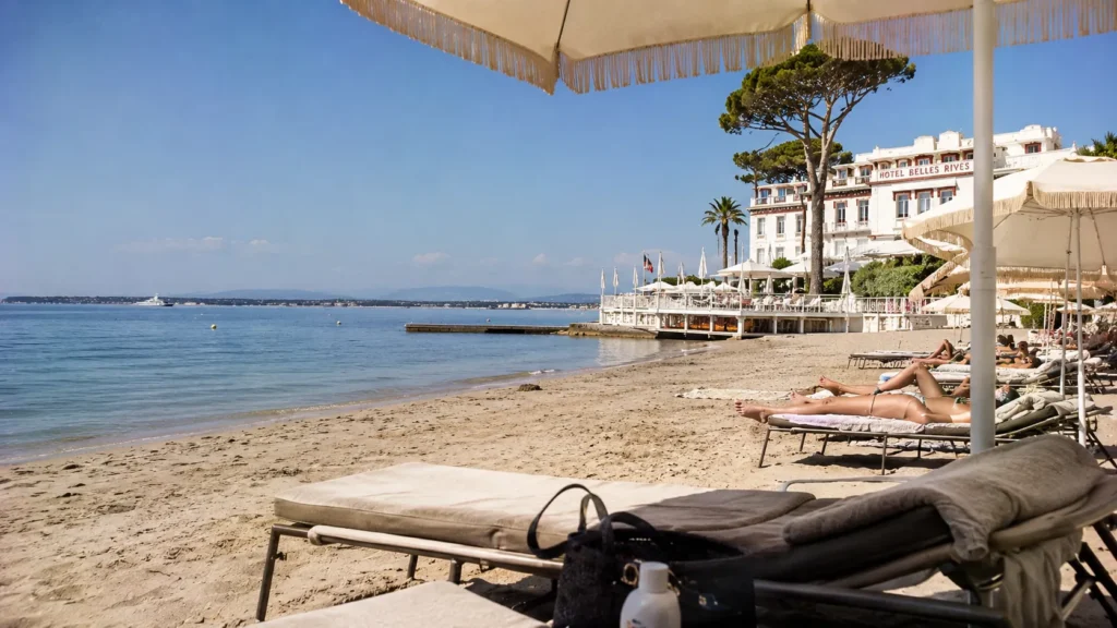 best beaches in Antibes , beaches near antibes, best beach near antibes, plage de la garoupe antibes france, private beach clubs antibes, La Pinède beach Juan-les-Pins