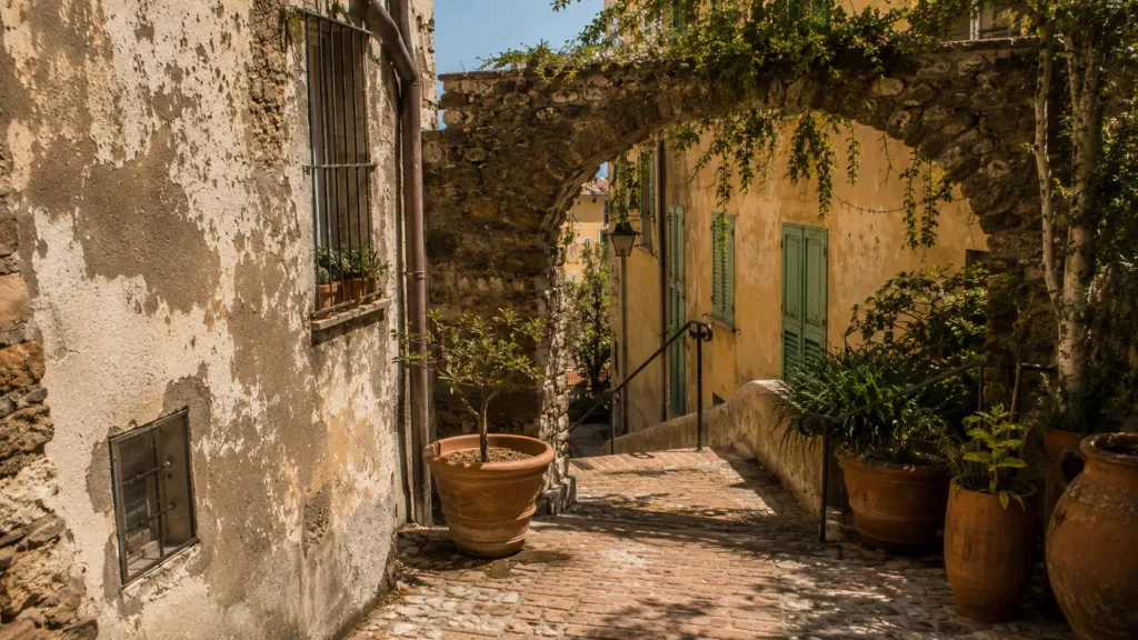 where to stay in menton france ,best places to stay in menton, hotels in menton france, menton boutique hotel
