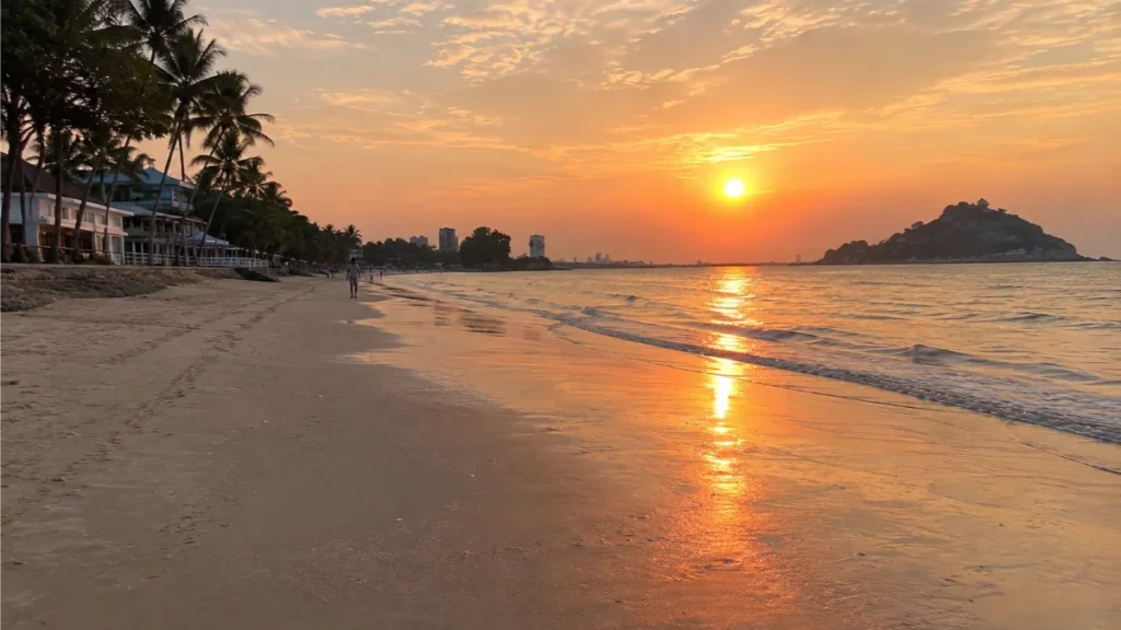Bangkok to Hua Hin , Bangkok to Hua Hin train, Bangkok to Hua Hin bus, Bangkok to Hua Hin by car, how to get from Bangkok to Hua Hin, Bangkok to Hua Hin train timetable, how far is Hua Hin from Bangkok