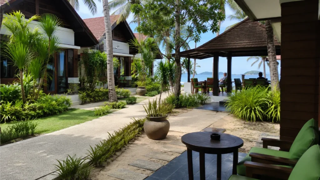where to stay in khanom khanom beach guide, khanom resorts
