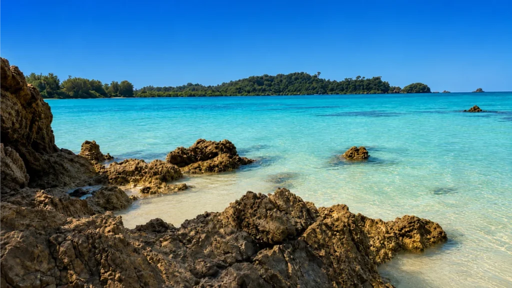 how to get to koh phayam  ranong to koh phayam ferry