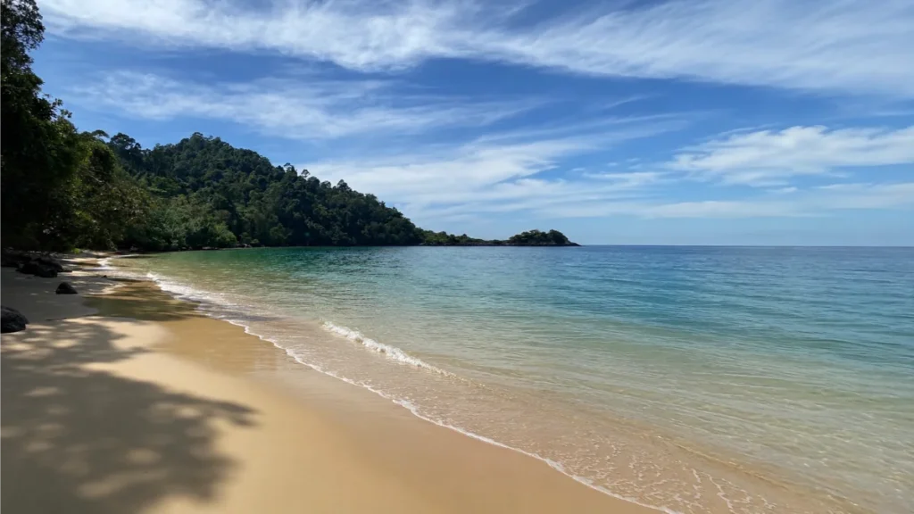 how to get to koh phayam  ranong to koh phayam ferry
