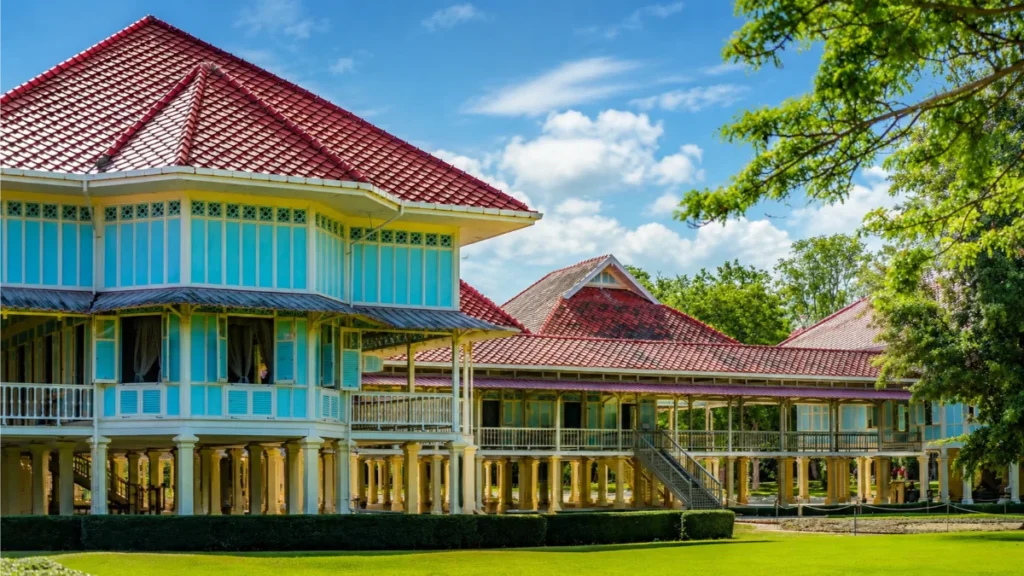 Maruekhathaiyawan Palace
