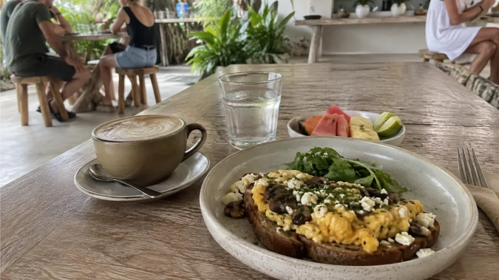 where to eat in Bali , best restaurants in Bali, Bali street food, fine dining Bali, best cafes Bali