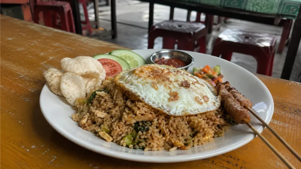 where to eat in Bali , best restaurants in Bali, Bali street food, fine dining Bali, best cafes Bali
