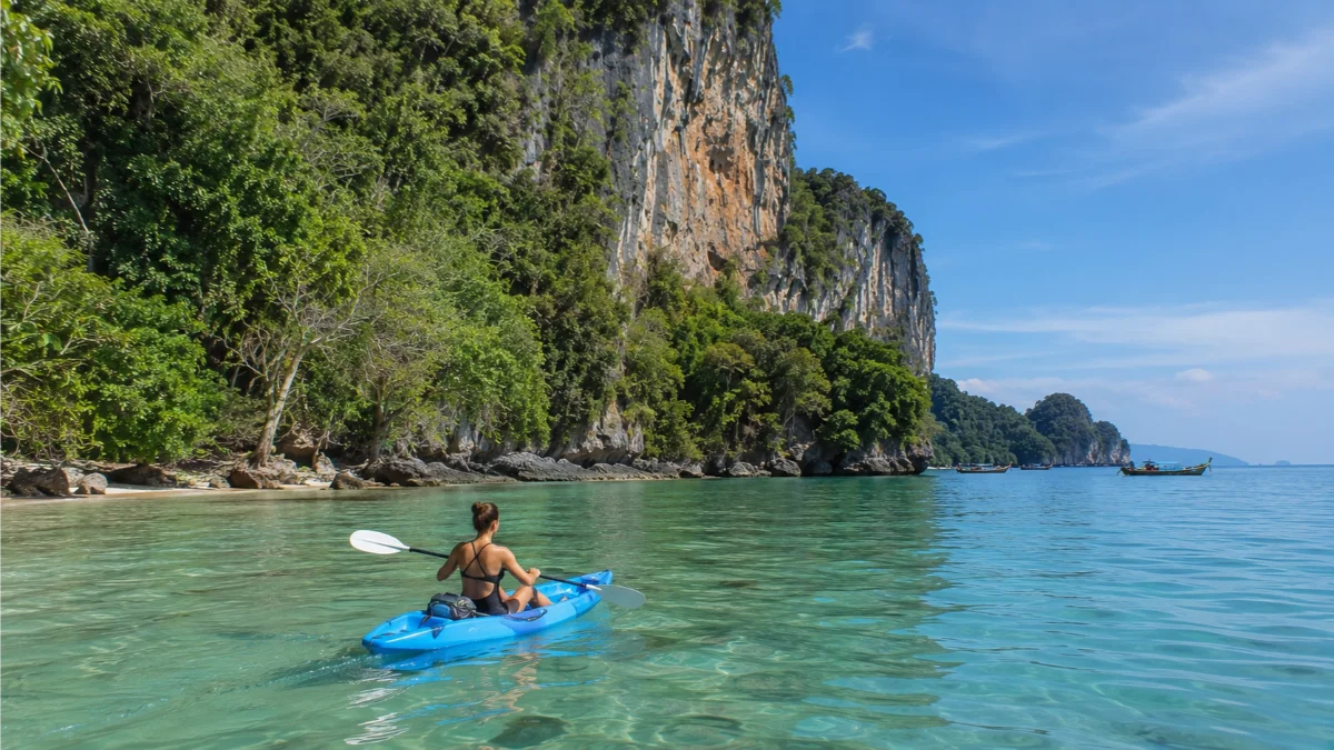 Koh Mook travel guide  is Koh Mook touristy, Koh Mook island honest review downsides, how many days to spend in Koh Mook