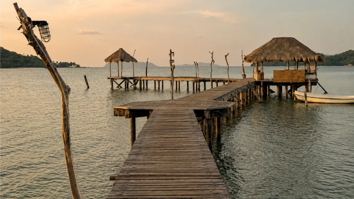 how to get to koh mak , bangkok to koh mak ferry, koh chang to koh mak speedboat, laem ngop pier to koh mak