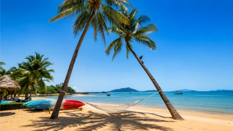 how to get to koh phayam  ranong to koh phayam ferry